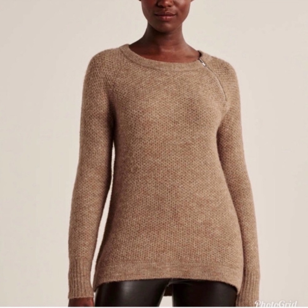 Abercrombie & Fitch sweater size Large